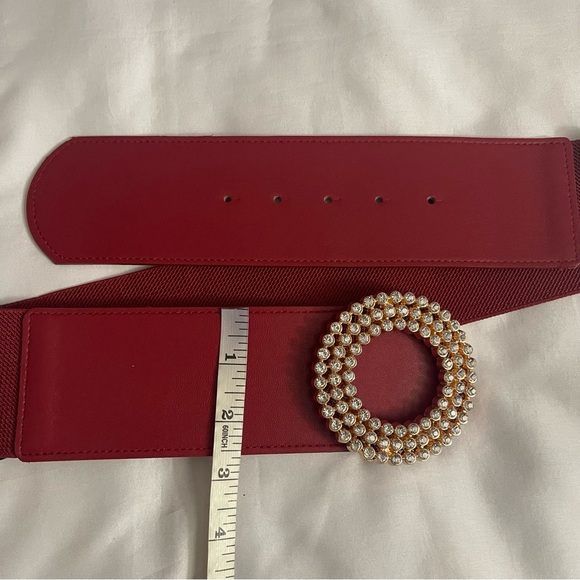 Burgundy PU leather circle buckle w/ rhinestones details elastic waistband belt - Picture 5 of 8
